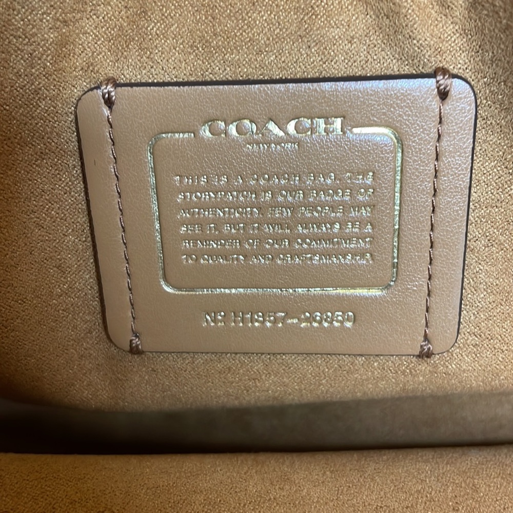 Coach Parker Chain Crossbody Bag Shoulder Purse with Quilting & Rivets in Chalk - Picture 14 of 16